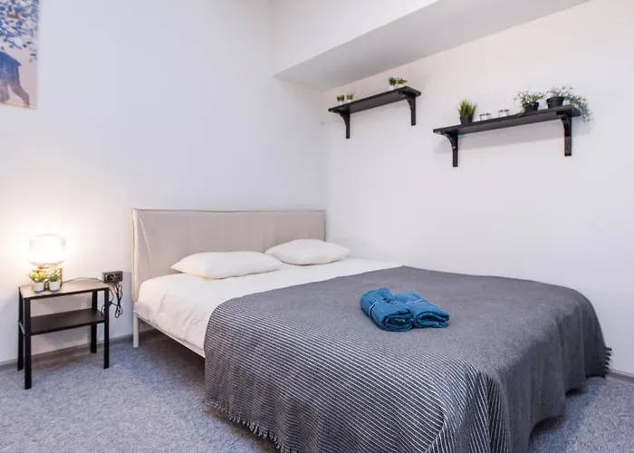 The House Black Hostal *